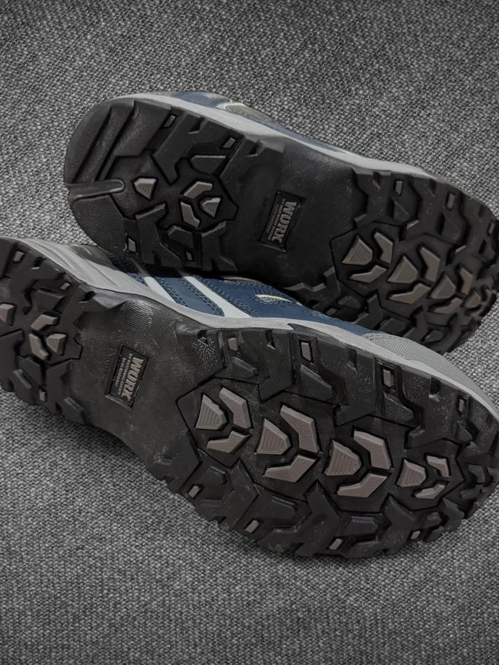 Men's Navy Gray Trail Sneakers -